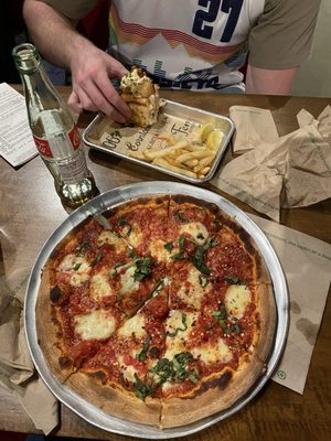 Bonnano Brothers Pizzeria by null