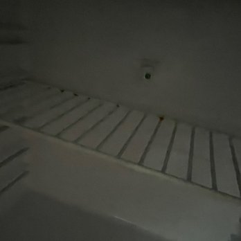 The Skylark - Dirty refrigerator - Hotels Near Me - Palm Springs, California The Skylark - Dirty refrigerator - Hotels Near Me - Palm Springs, California