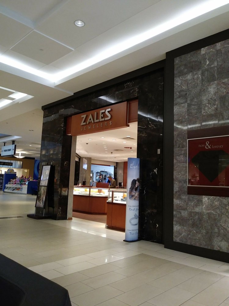 ZALES JEWELERS Updated October 2024 240 Apache Mall, Rochester