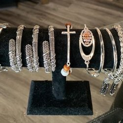 Build-A-Box Boutique - Beautiful Silver Jewelry