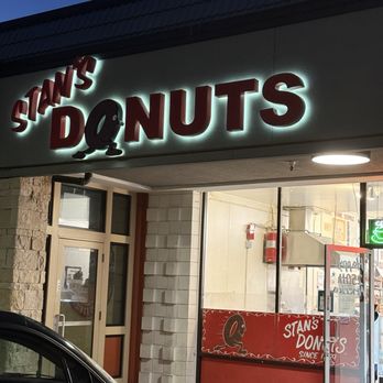 Stan's Donut Shop - Storefront at 6:15am. There was a medium line within the store - Donuts Near Me - Santa Clara, California Stan's Donut Shop - Storefront at 6:15am. There was a medium line within the store - Donuts Near Me - Santa Clara, California