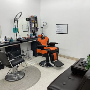 Lulindas - Barber Area - Hair Salons Near Me - Covina, California Lulindas - Barber Area - Hair Salons Near Me - Covina, California