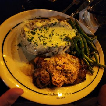 Bosscat Kitchen & Libations - HRW steak entrée - New American Near Me - Houston, Texas