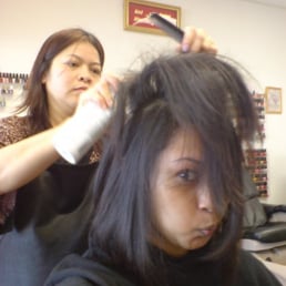 Jessie's teasing my hair! Jessie's teasing my hair!
