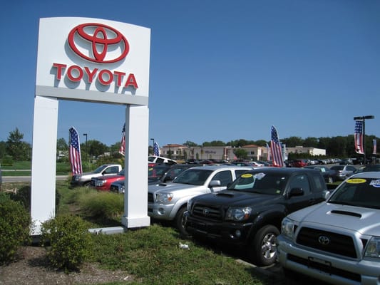 RIVERHEAD TOYOTA - Updated January 2026 - 28 Photos & 83 Reviews - 1655 ...