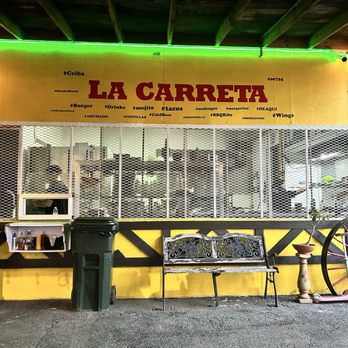 La Carreta Smoke & Bar - Kitchen - Smokehouse Near Me - Ceiba, Puerto Rico