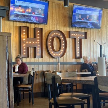 The Cookshack - Inside - American Near Me - Webster, Texas