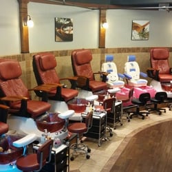 Tres Bien Nails Spa