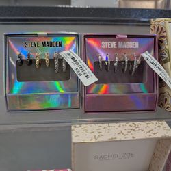 Winners - Steve Madden earrings