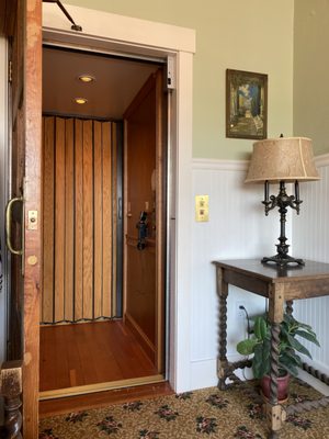 Old Wheeler Hotel by null