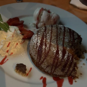 Larsen's Grill - Butter cake: good for two - Steakhouses Near Me - Oxnard, California