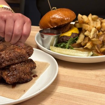 Cotton & Rye - Award winning crispy chicken wings and the burger - New American Near Me - Savannah, Georgia