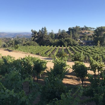 Toasted Oak Winery - Wine Tasting Room Near Me - Fallbrook, California