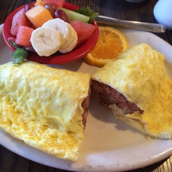 Egg Plantation - Corned beef Hash Omelet. Only ate half, real big serving. - Breakfast & Brunch Near Me - Newhall, California