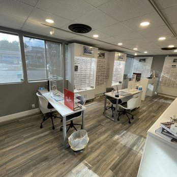 Kubo Optometry - Frame room - Optometrists Near Me - Sacramento, California