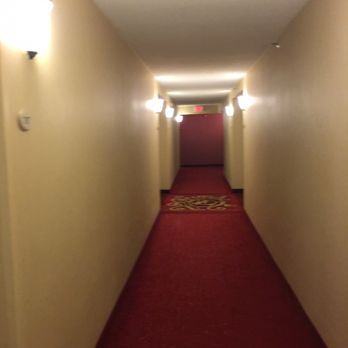 Marriott Chattanooga Downtown - 7th floor hallway - Hotels Near Me - Chattanooga, Tennessee
