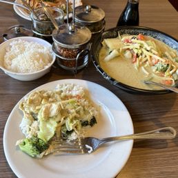 Jungle curry. Delicious! Pad Thai was also very good. Jungle curry. Delicious! Pad Thai was also very good.
