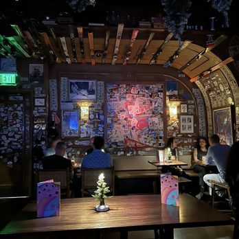 Ski Lodge - Cocktail Bars Near Me - Las Vegas, Nevada