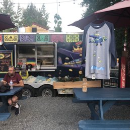 The tables that face Denali Brewpub