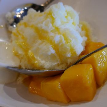 Taipei Cafe - Mango Snow - Taiwanese Near Me - Chicago, Illinois