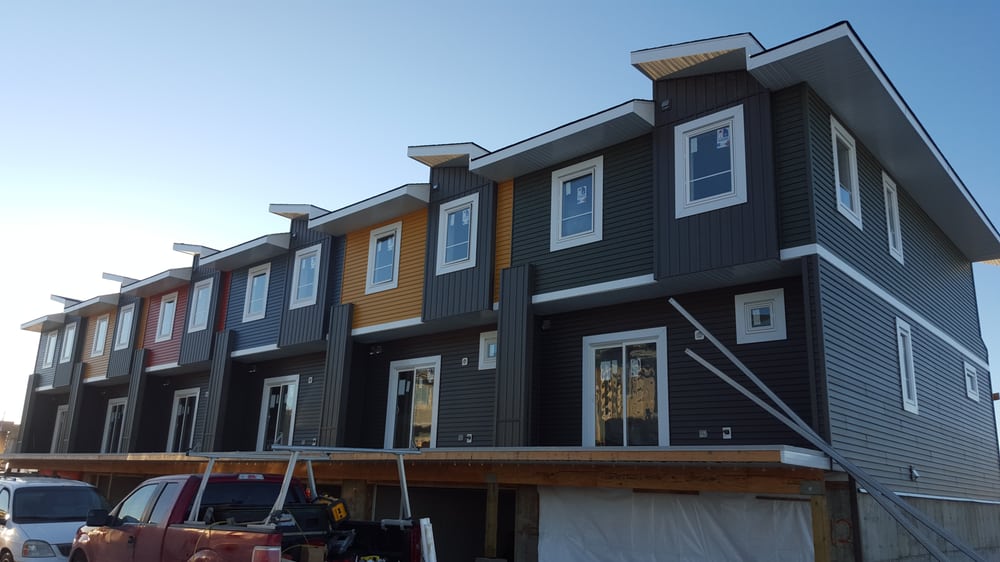 GREENLAND ROOFING & EXTERIORS Updated August 2024 2899 Broadmoor