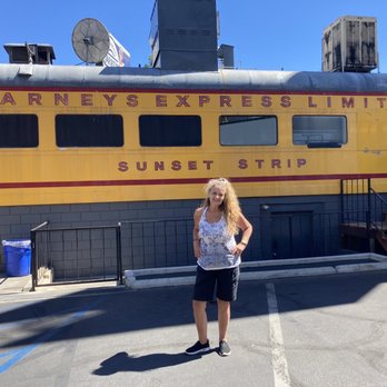 Carney's Restaurant - My mom came alllll the way from Kentucky - Burgers Near Me - Los Angeles, California
