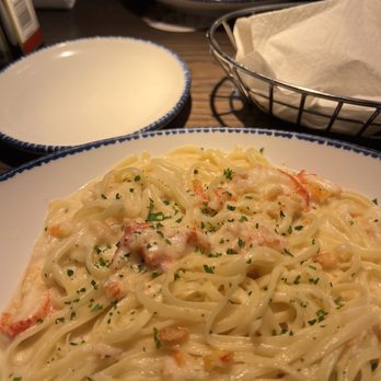 Red Lobster - Crab Garlic Linguini Alfredo - Seafood Near Me - Modesto, California Red Lobster - Crab Garlic Linguini Alfredo - Seafood Near Me - Modesto, California