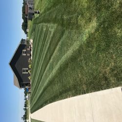 Pro-Cut Lawn Care and Fertilization