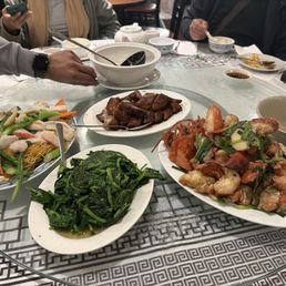 ginger & scallion lobster, peapod leaves, panfried seafood noodles, Roast Duck, and Seafood Combination soup ginger & scallion lobster, peapod leaves, panfried seafood noodles, Roast Duck, and Seafood Combination soup