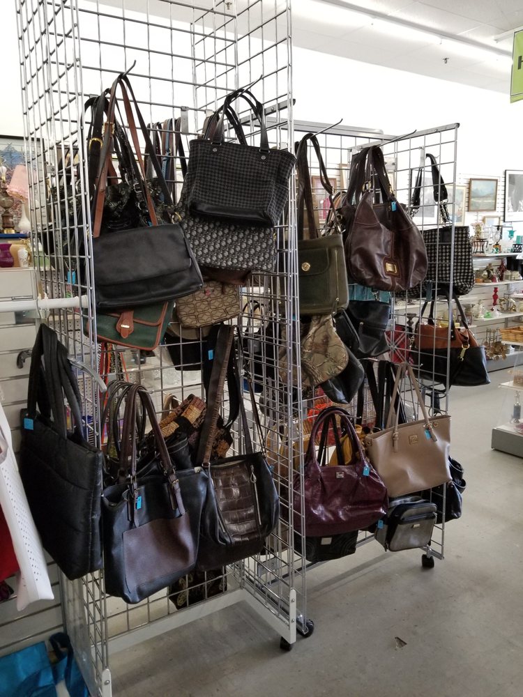 MVAC THRIFT STORE Updated August 2024 1607 S Broadway St, New Ulm