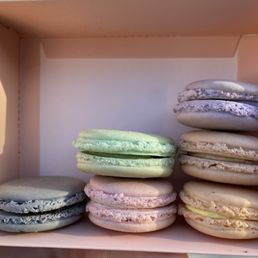 Earl Grey Macaron, Raspberry Macaron Salted Caramel Macaron Pink Velvet Macaron Lavender Macaron Assorted Dozen