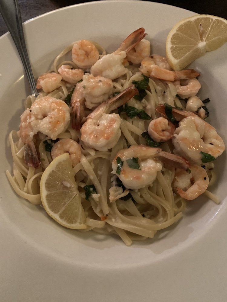 YARDVILLE INN RESTAURANT & TAVERN 14 Photos & 36 Reviews Bars 200