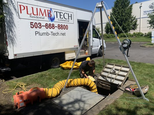 Plumb Tech Logo