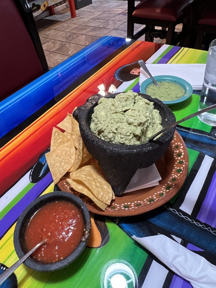 Food from El Mariachi