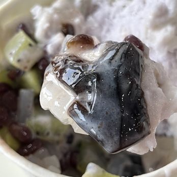Seng Seng Cafe - a spoonful of fruit salad - Shaved Ice Near Me - Houston, Texas