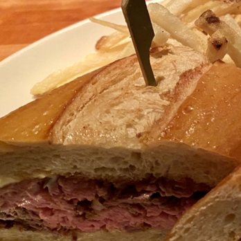 Houston's Restaurant - French Dip Au Jus and fries - New American Near Me - Irvine, California Houston's Restaurant - French Dip Au Jus and fries - New American Near Me - Irvine, California
