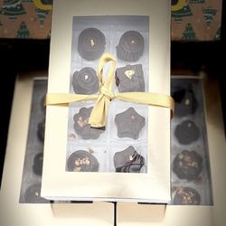 Infinite Paradise - Artisan Superfood Vegan Chocolates
