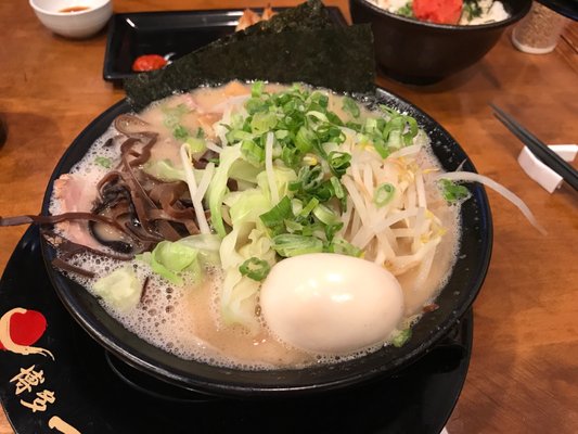 Hakata Ikkousha Tonkotsu Ramen Torrance by null