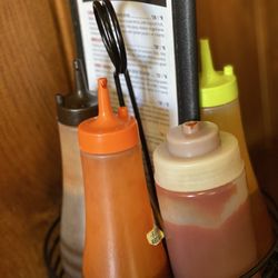 Cinder Bistro - Terrific sauces!