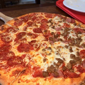 Grinders Pizza Lounge - Pizza Special - Pizza Near Me - Las Vegas, Nevada Grinders Pizza Lounge - Pizza Special - Pizza Near Me - Las Vegas, Nevada