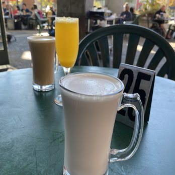 Cafe Borrone - Chai Latte - Breakfast & Brunch Near Me - Menlo Park, California