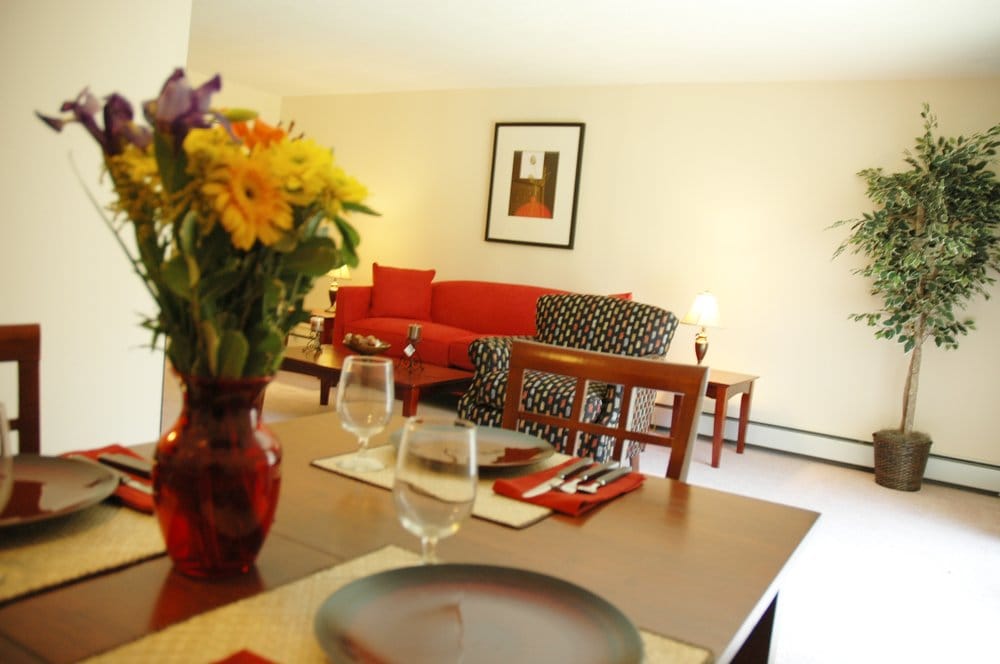 HILLTOP GARDEN APARTMENTS Updated October 2024 47 Princeton St