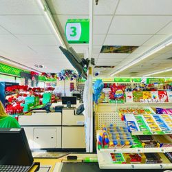 Dollar Tree - The cashiering and aisle of little things