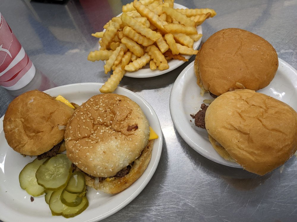 Food from Bates Burgers