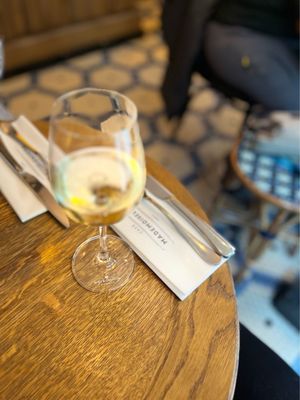 Café Mademoiselle by null