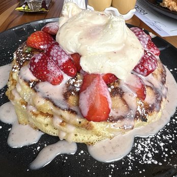 Pradera Brunch - Strawberry pancakes - Breakfast & Brunch Near Me - Costa Mesa, California Pradera Brunch - Strawberry pancakes - Breakfast & Brunch Near Me - Costa Mesa, California