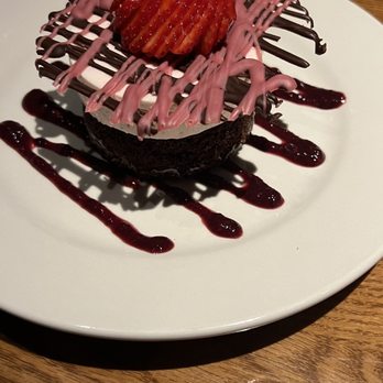 Maple Tree Inn - Chocolate cake & Strawberry Mousse - Southern Near Me - Homewood, Illinois