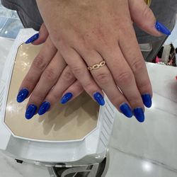 Sky nails
