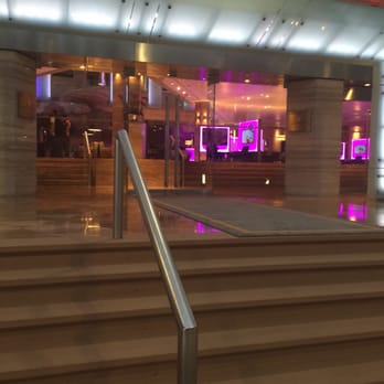 InterContinental Miami - Entry of hotel - Hotels Near Me - Miami, Florida InterContinental Miami - Entry of hotel - Hotels Near Me - Miami, Florida
