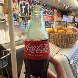 Mina's Meat Market - Muchos gracias, Tio Julio